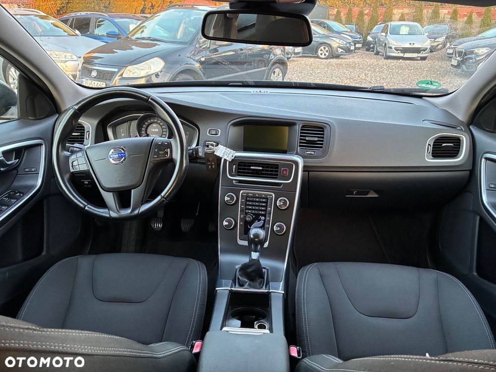 Volvo V60 D2 Base - 13