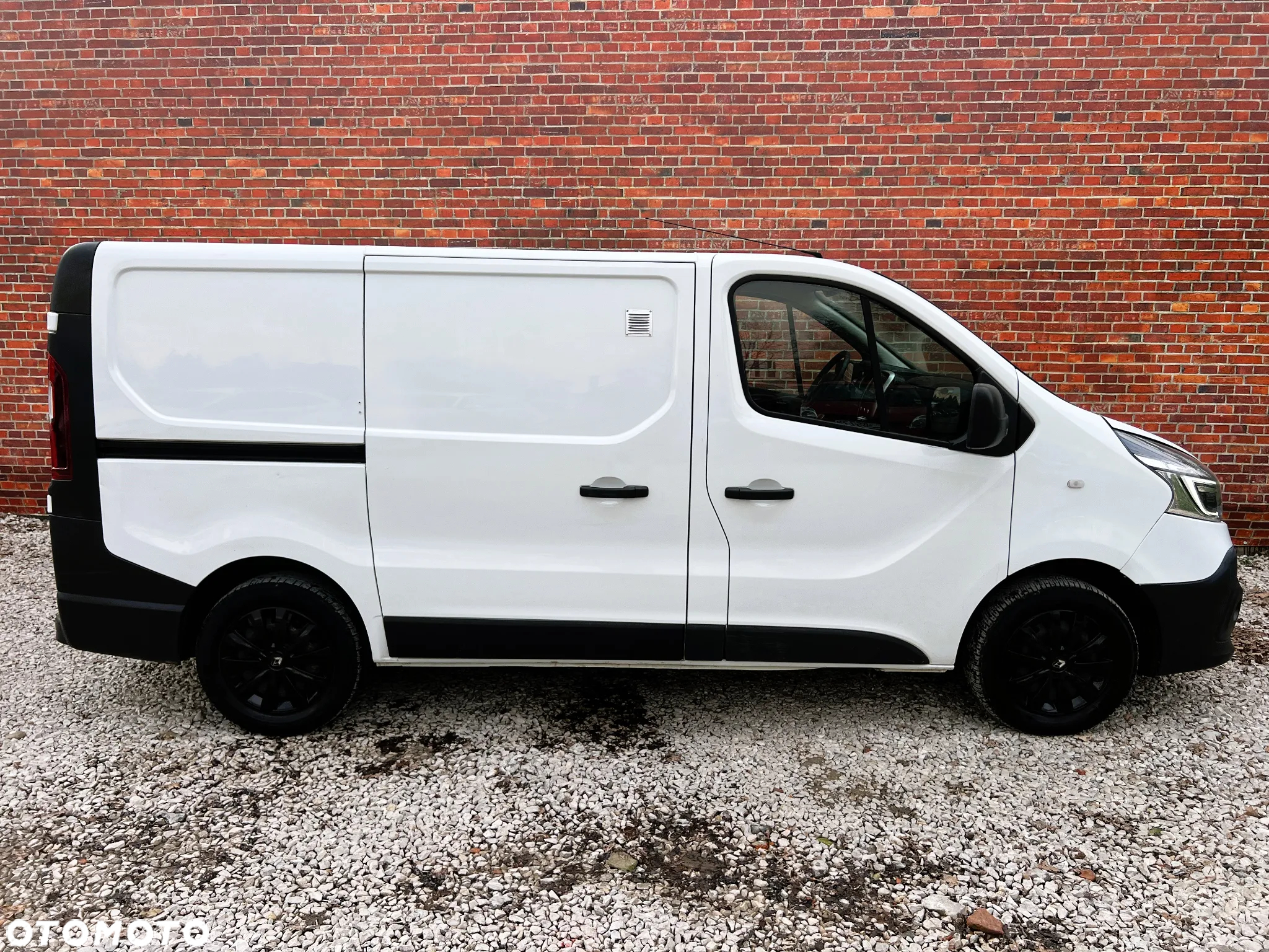 Renault Trafic - 32