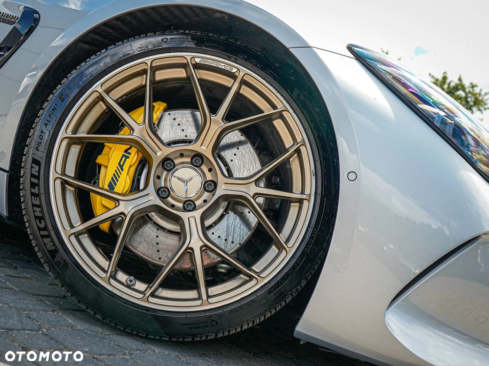 Mercedes-Benz AMG GT 63 4MATIC+ - 14