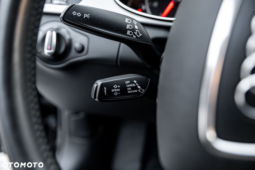 Audi A4 Avant 2.0 TFSI quattro S line Sportpaket - 33