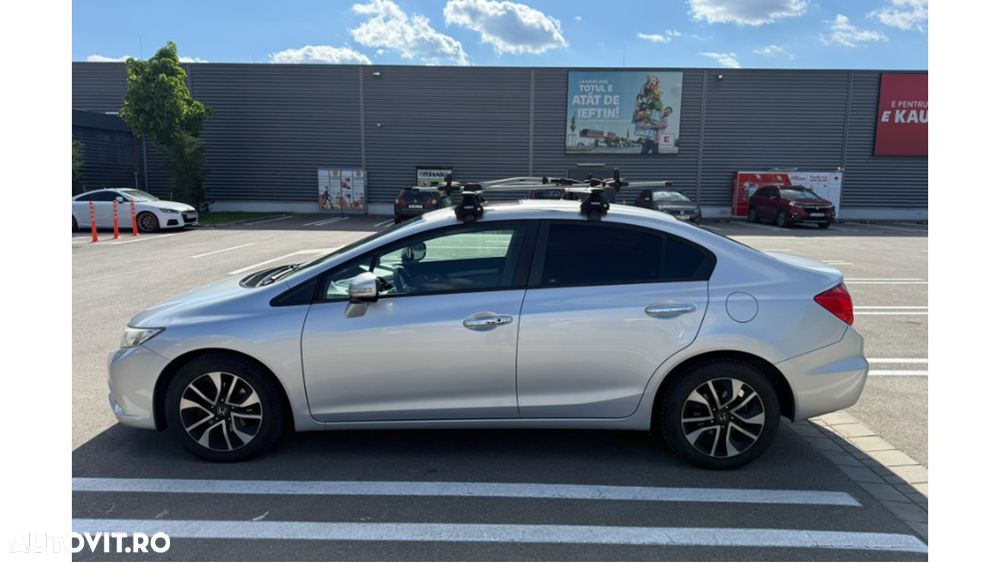 Honda Civic 1.8 MT ES - 3