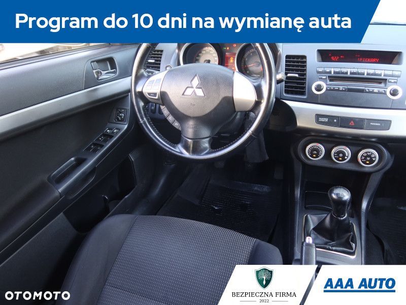 Mitsubishi Lancer - 9