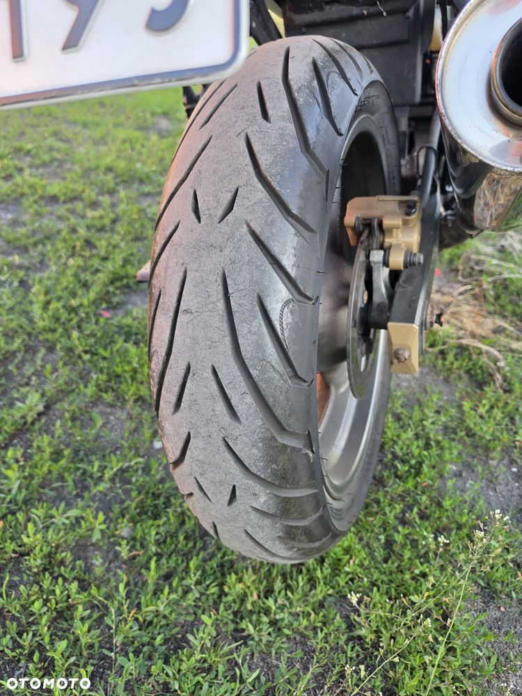 Suzuki SV - 8
