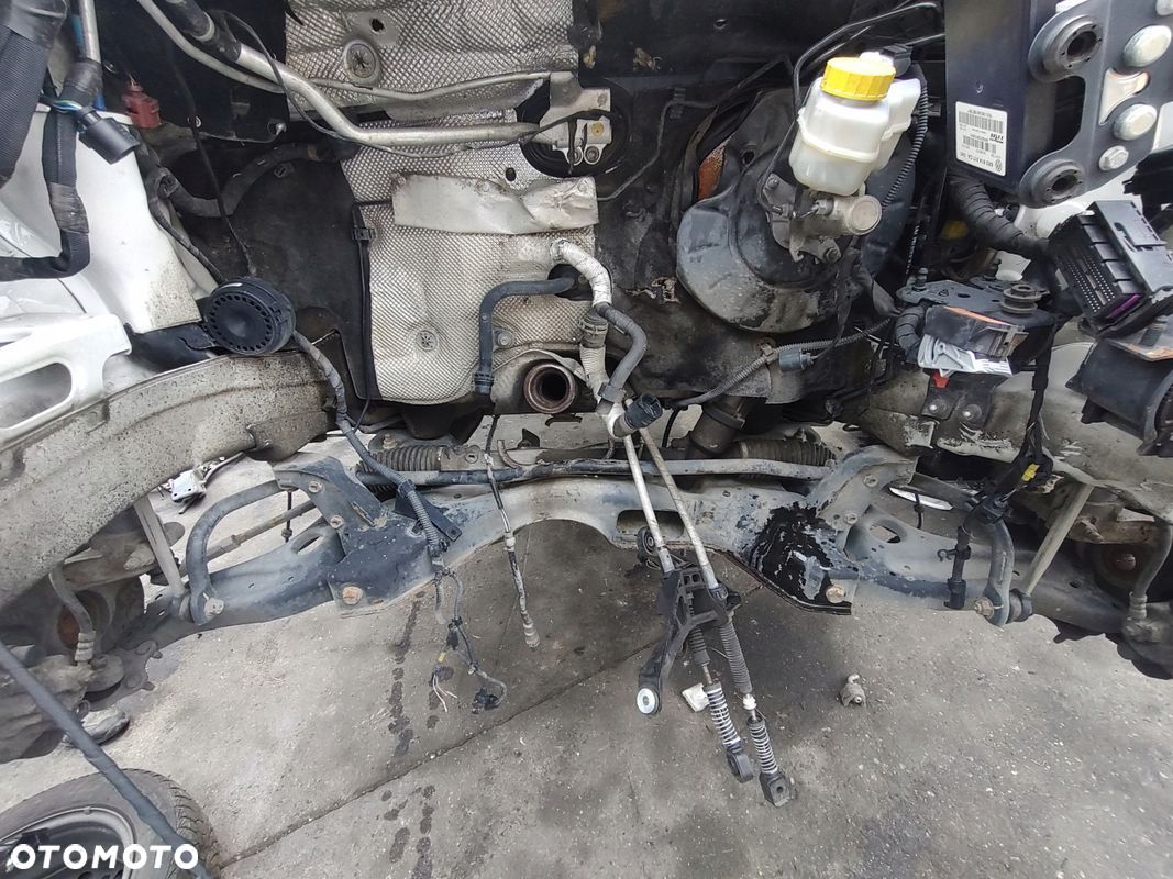 SKODA RAPID 1,4TDI MAGLOWNICA 6C1423057R - 1