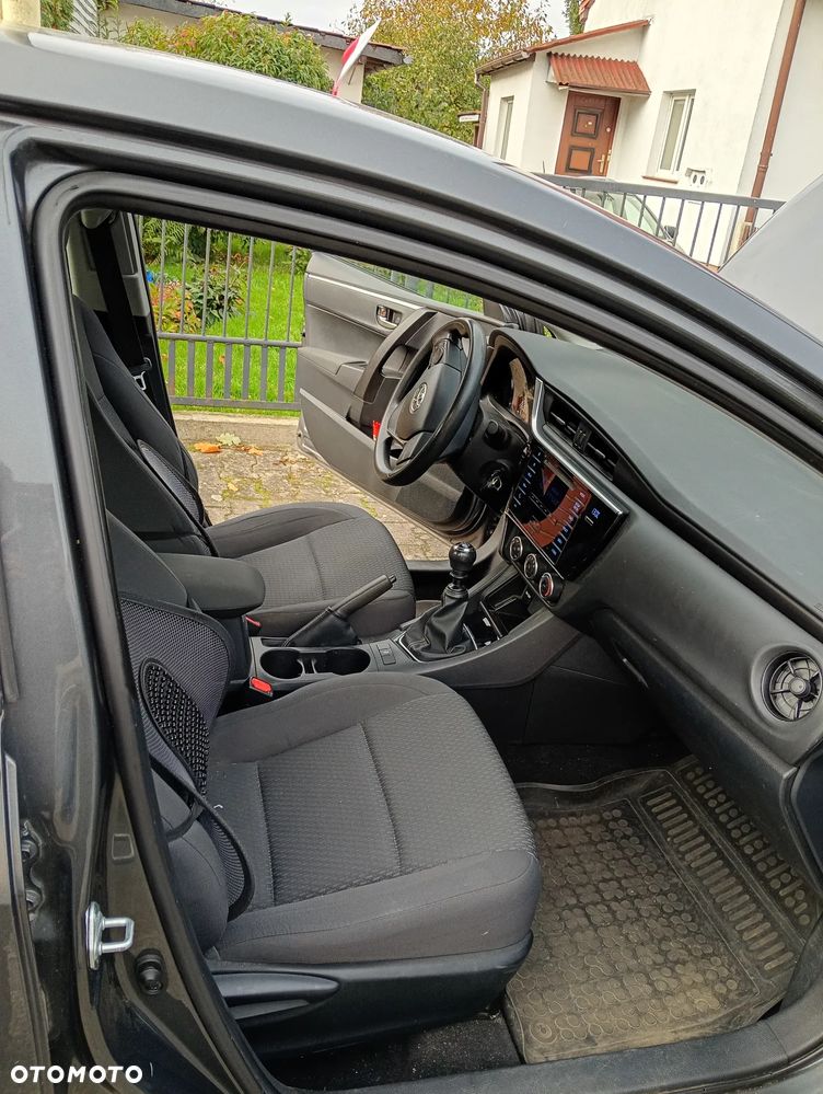 Toyota Corolla 1.6 Active - 14