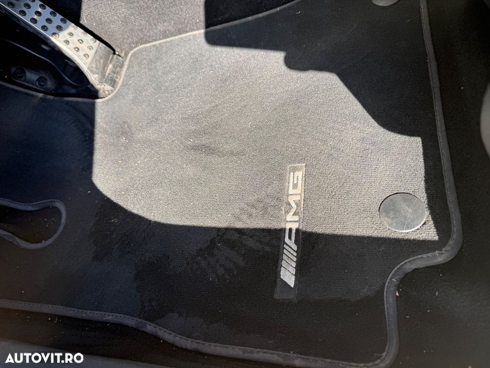 Mercedes-Benz GLC - 24