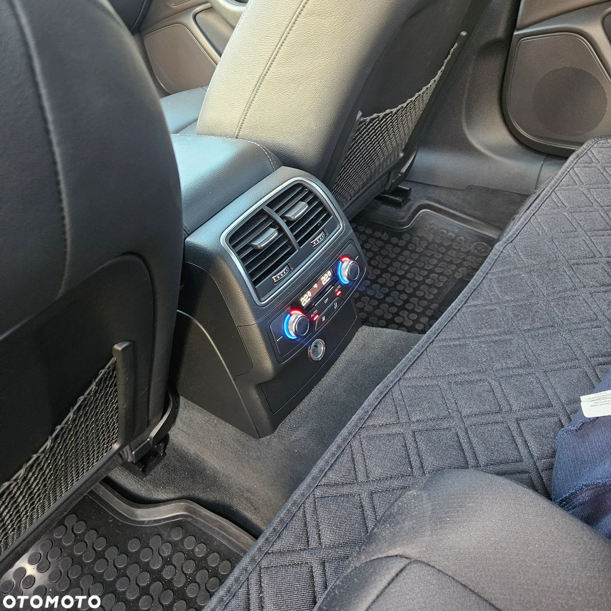 Audi A6 - 12