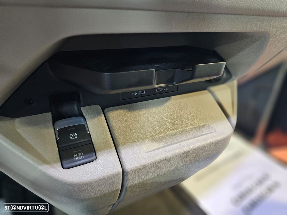 VW Multivan 2.0 TDI Style DSG - 22