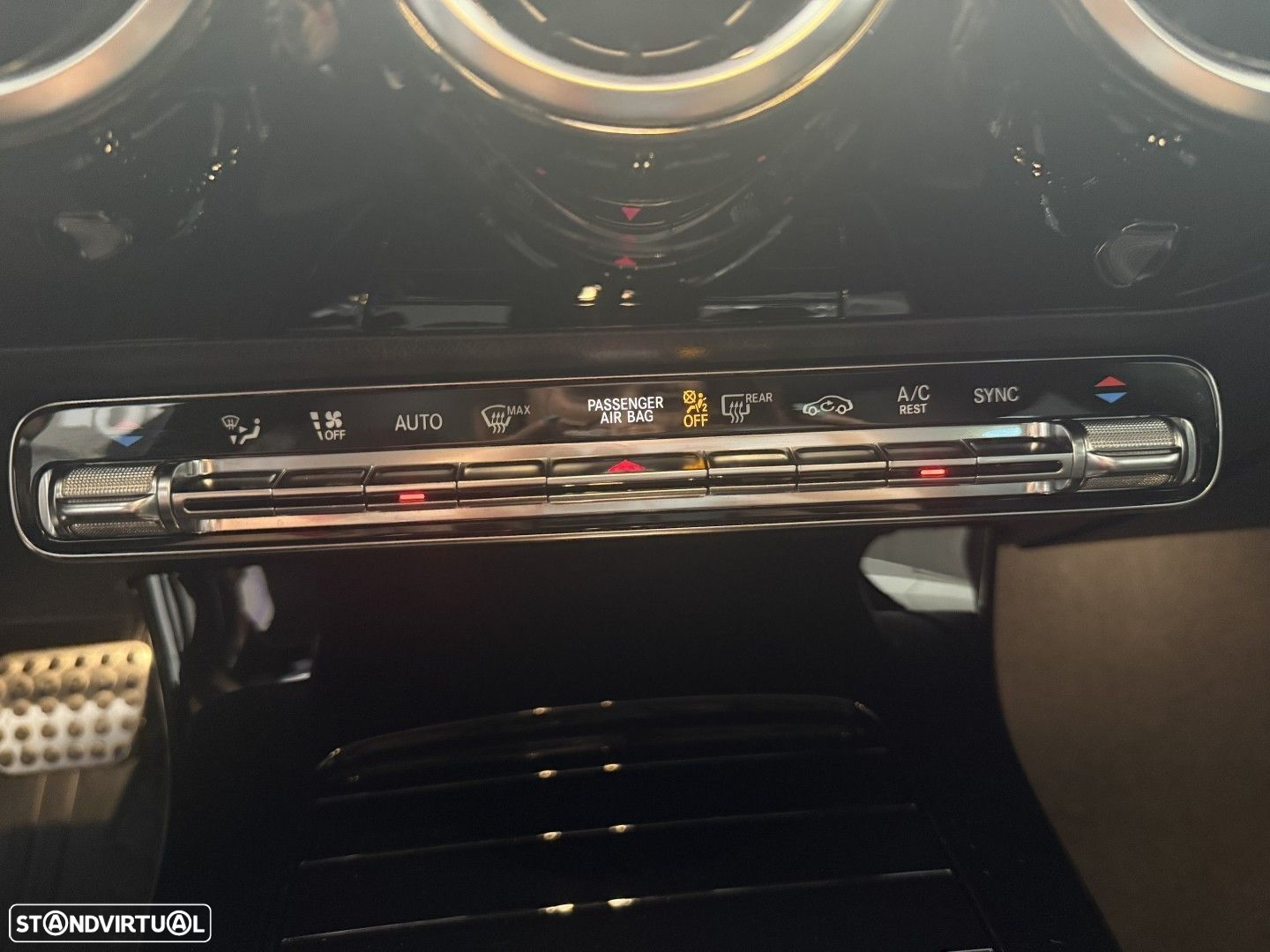 Mercedes-Benz CLA 180 d Shooting Brake AMG Line Aut. - 22