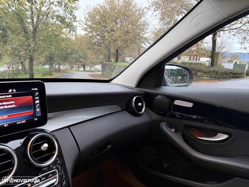 Mercedes-Benz C 300 - 10
