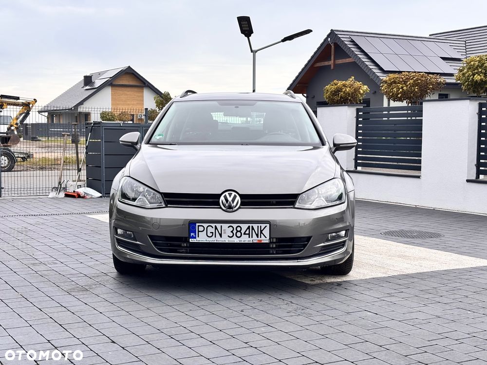 Volkswagen Golf - 2
