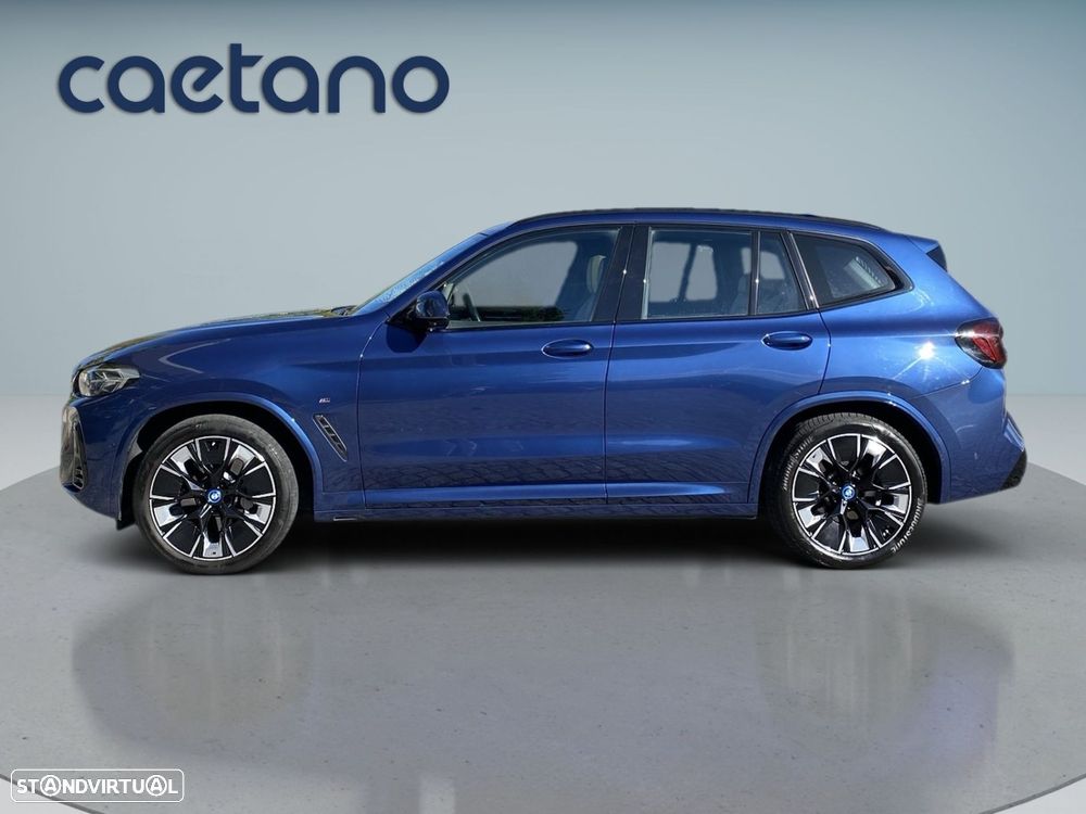 BMW iX3 M Sport Impressive - 28