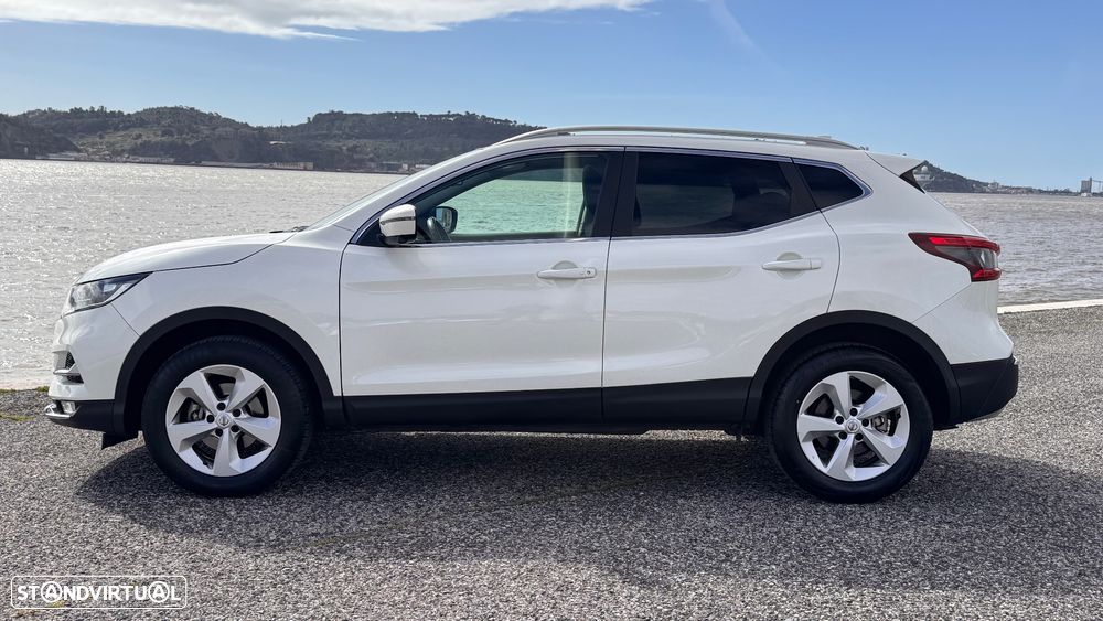 Nissan Qashqai 1.5 dCi N-Connecta - 10