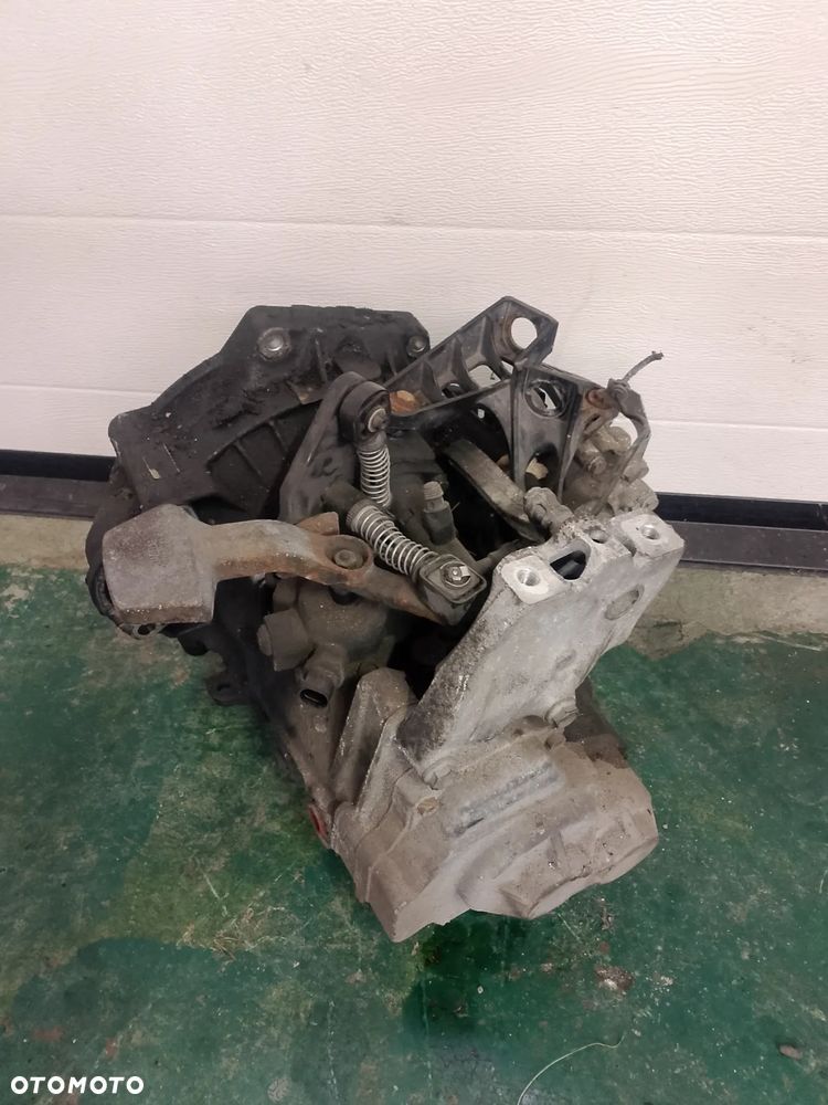 Skrzynia biegów KWD VW Caddy Audi Seat Skoda 1.9 TDI - 2