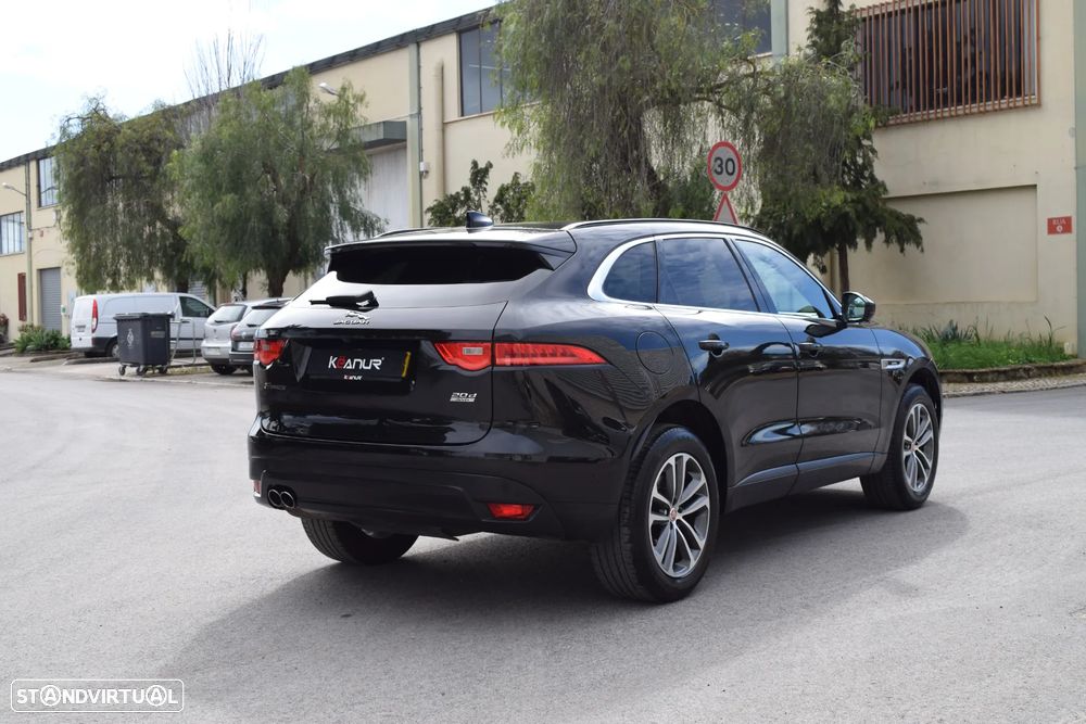 Jaguar F-Pace 2.0 i4D R-Sport - 17
