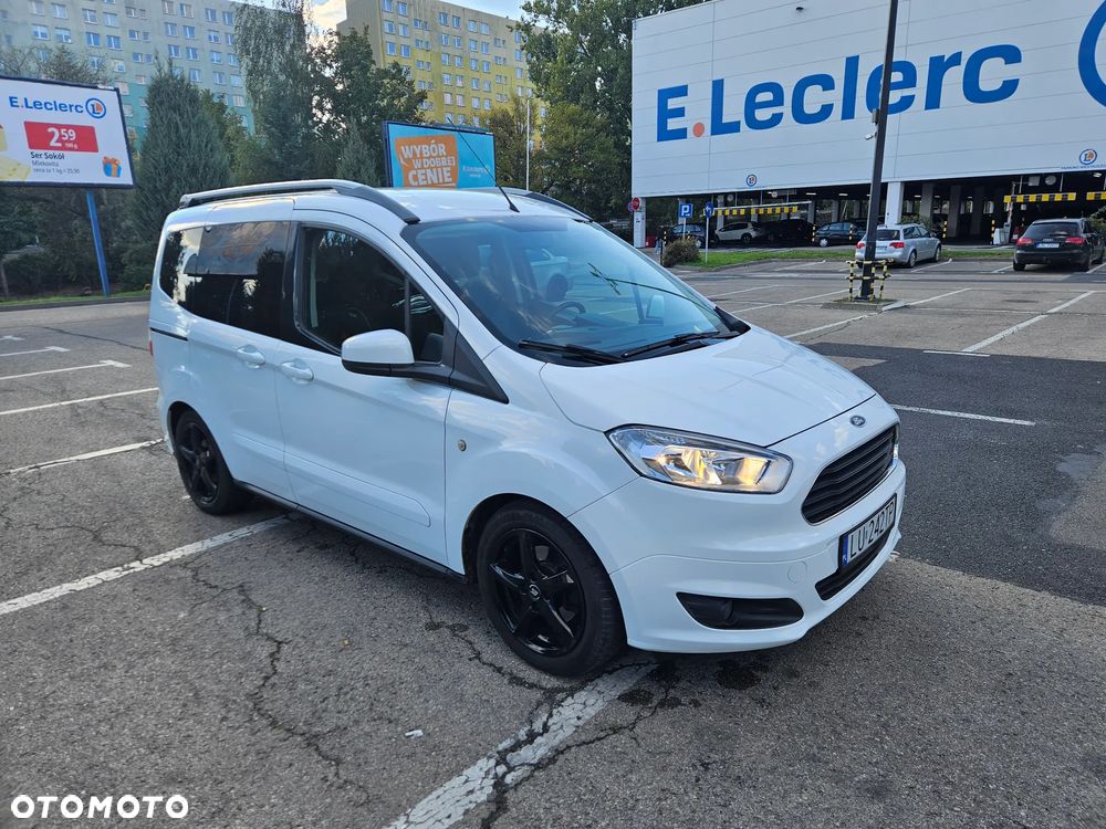 Ford Tourneo Courier ver-1-5-tdci-trend - 24