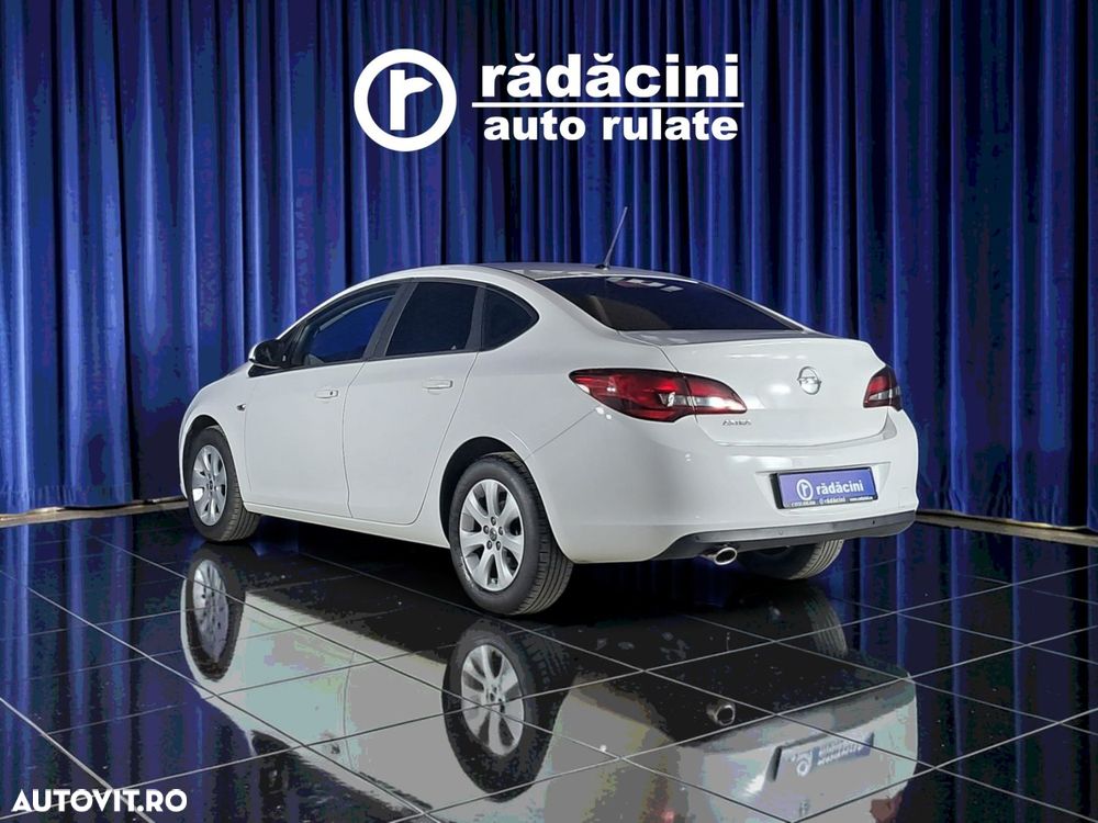 Opel Astra - 8