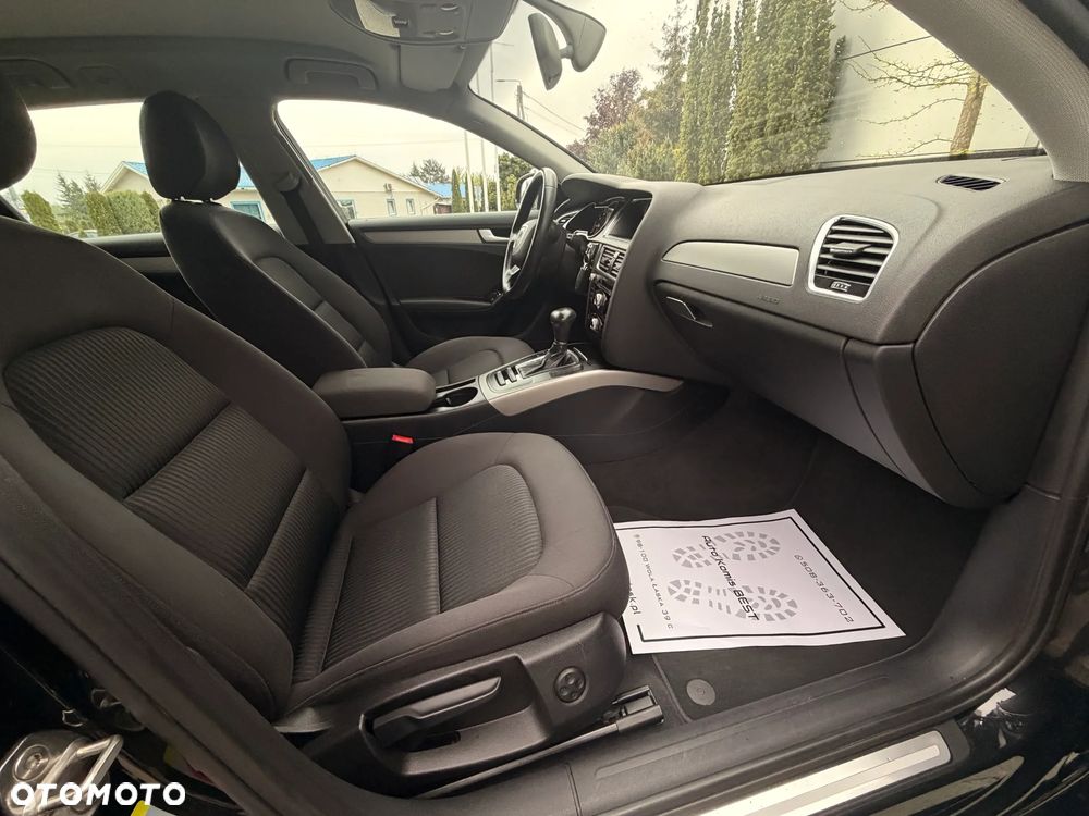 Audi A4 Avant 2.0 TDI DPF clean diesel multitronic S line Sportpaket - 29