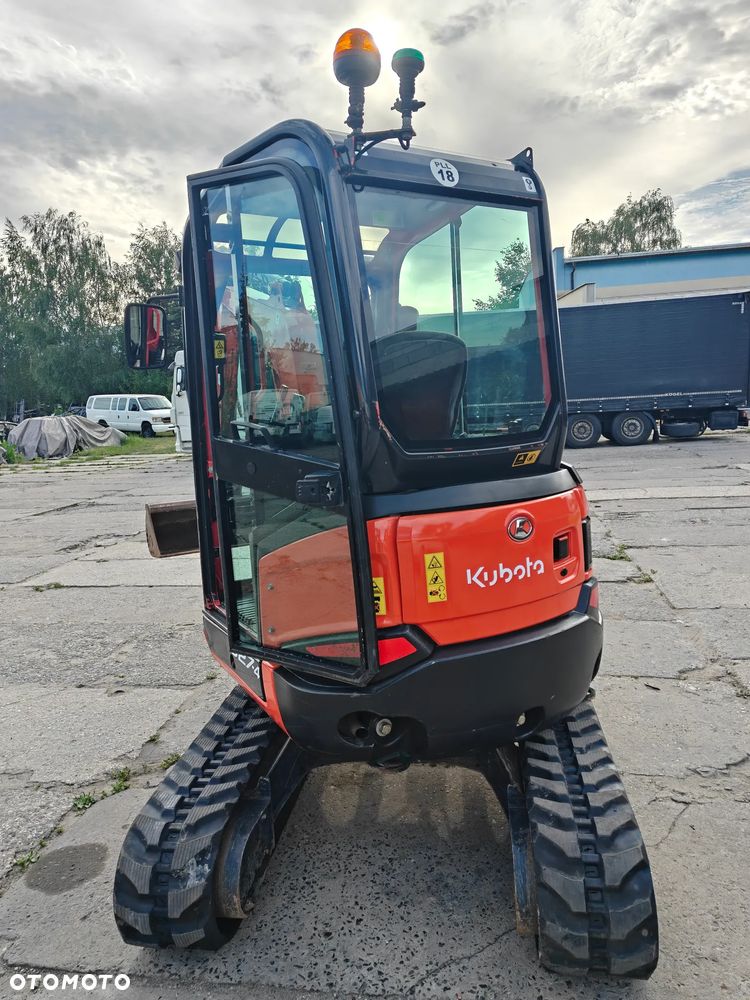 Kubota U27 - 4