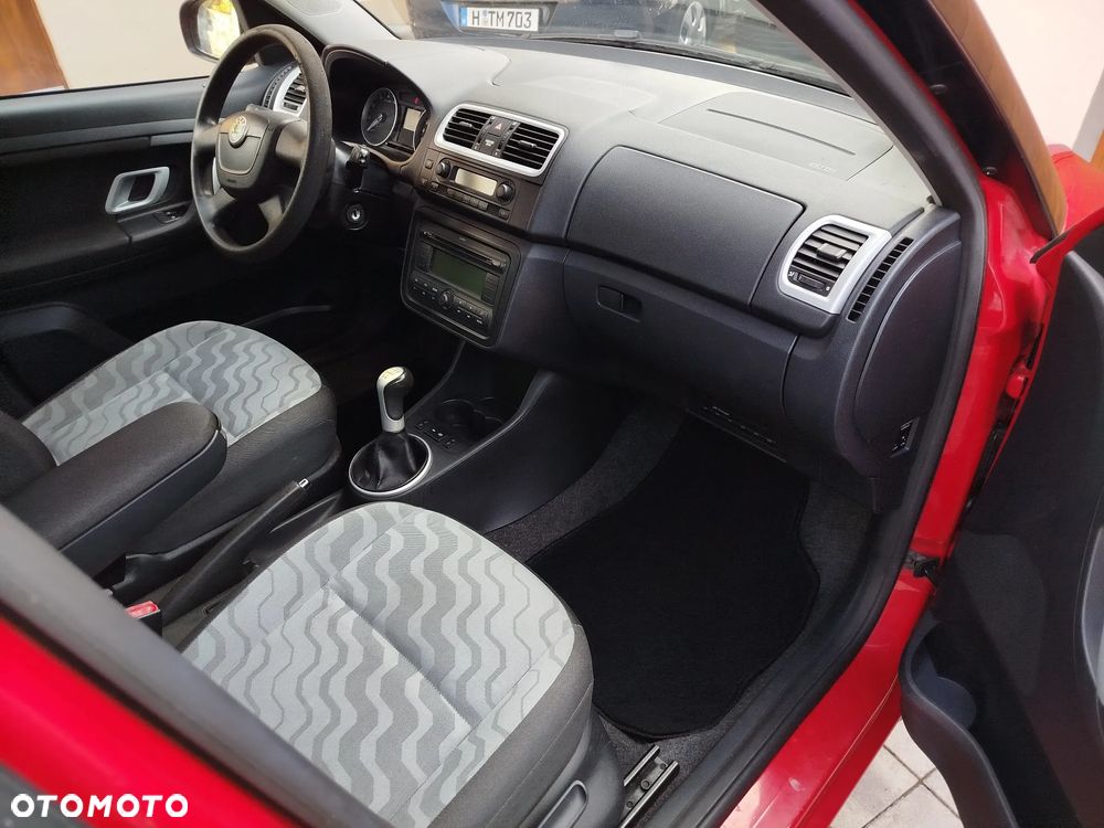 Skoda Roomster 1.6 16V Style PLUS EDITION - 5