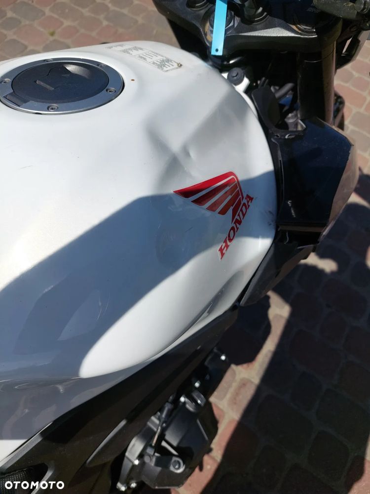 Honda Hornet - 19