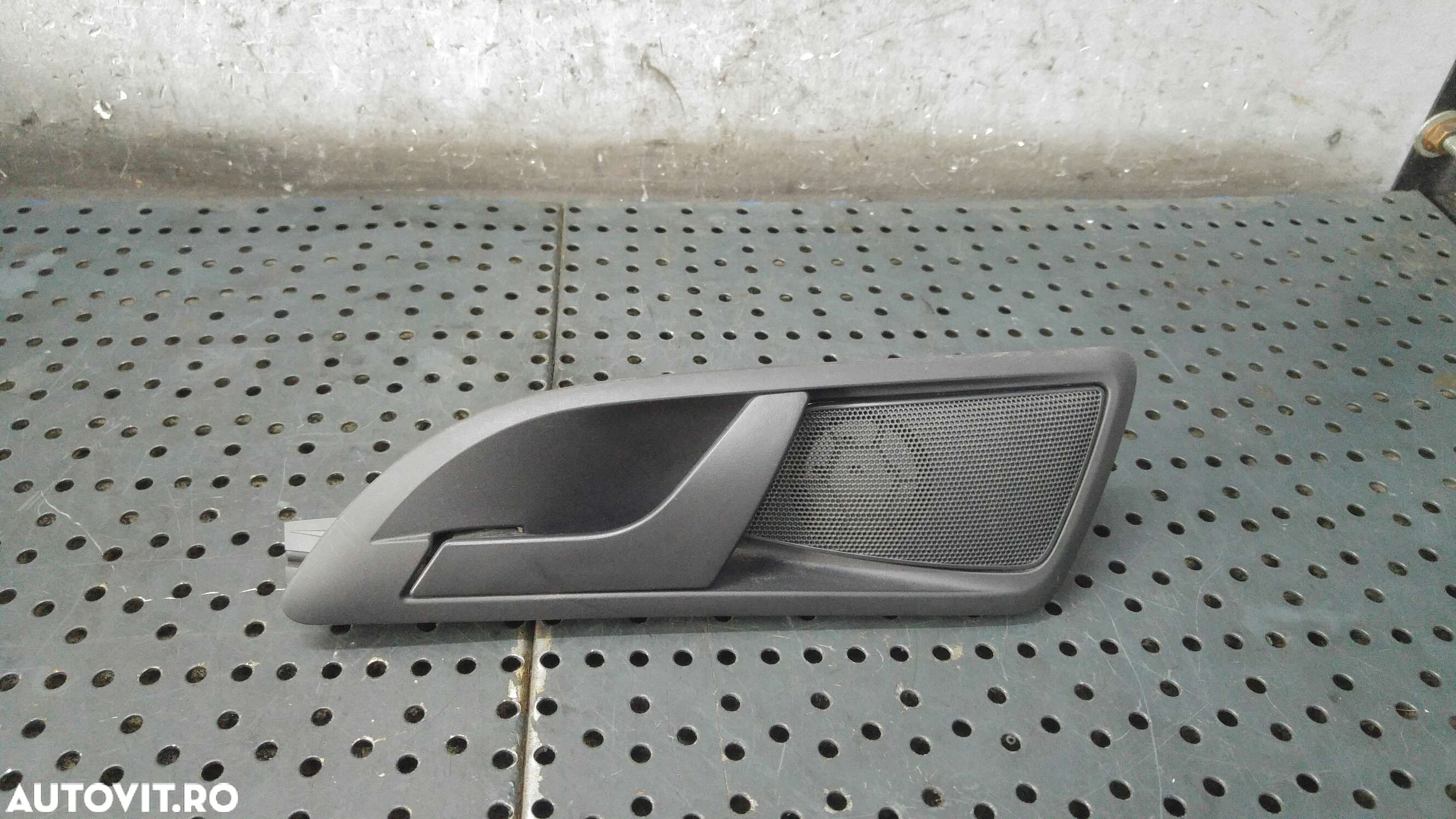 Maner interior stanga spate skoda octavia 2 1z 1z0839247 - 1