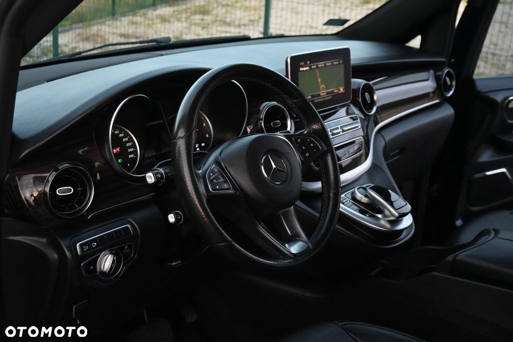 Mercedes-Benz Klasa V 300 d 4-Matic Avantgarde 9G-Tronic (d³ugi) - 29