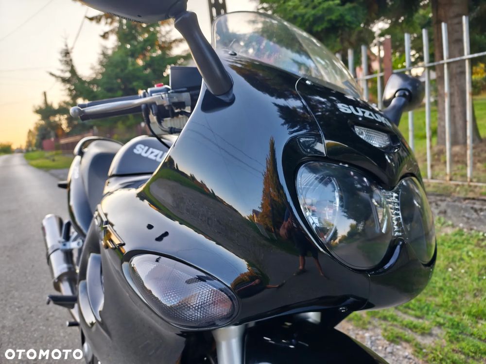 Suzuki GSX - 5
