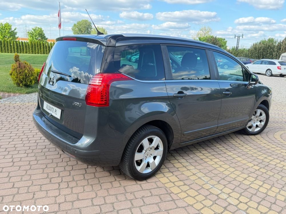 Peugeot 5008 - 2