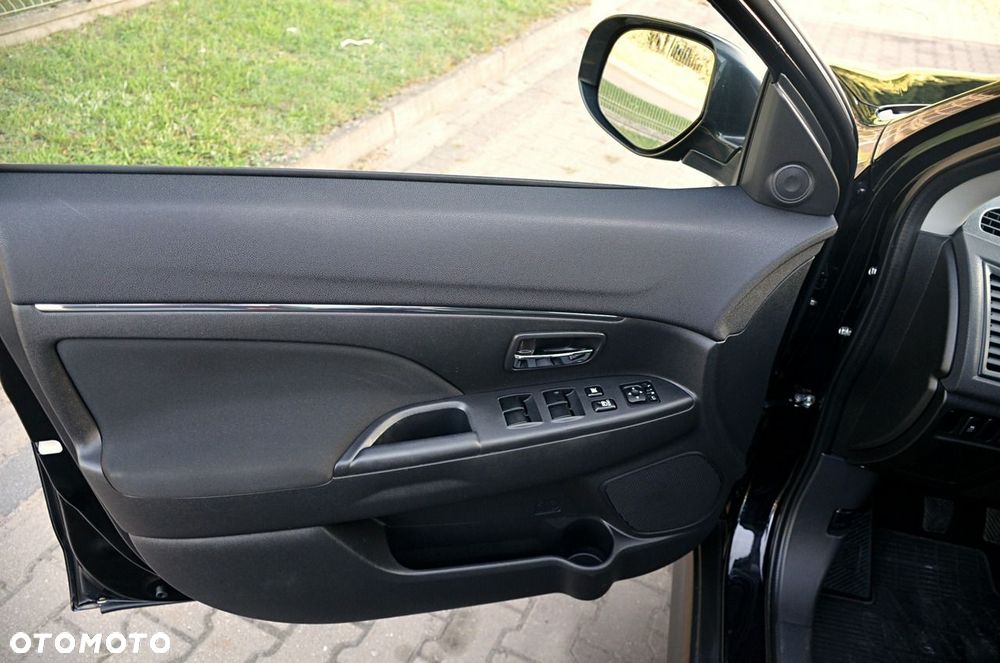 Mitsubishi ASX - 15