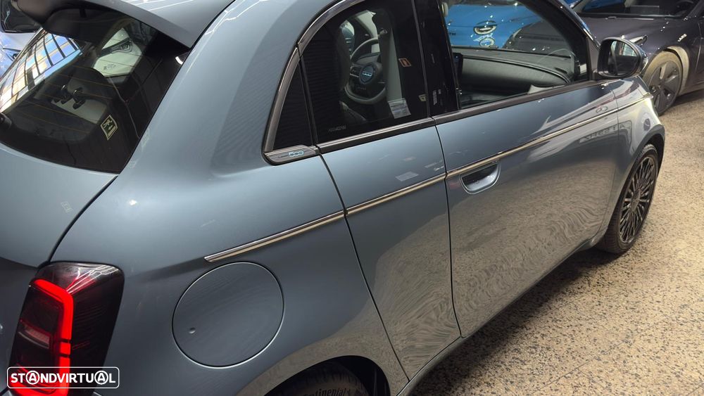 Fiat 500e 3 + 1 La Prima - 27