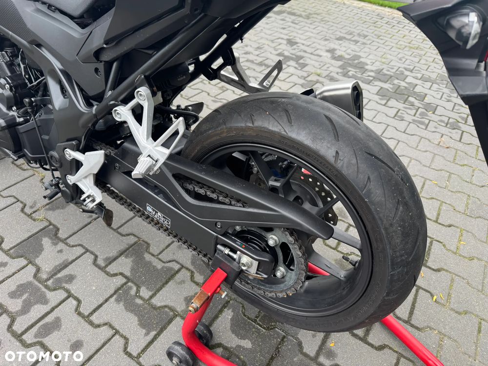 Honda Hornet - 25