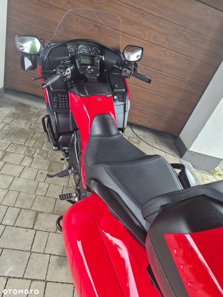 Honda GL - 12