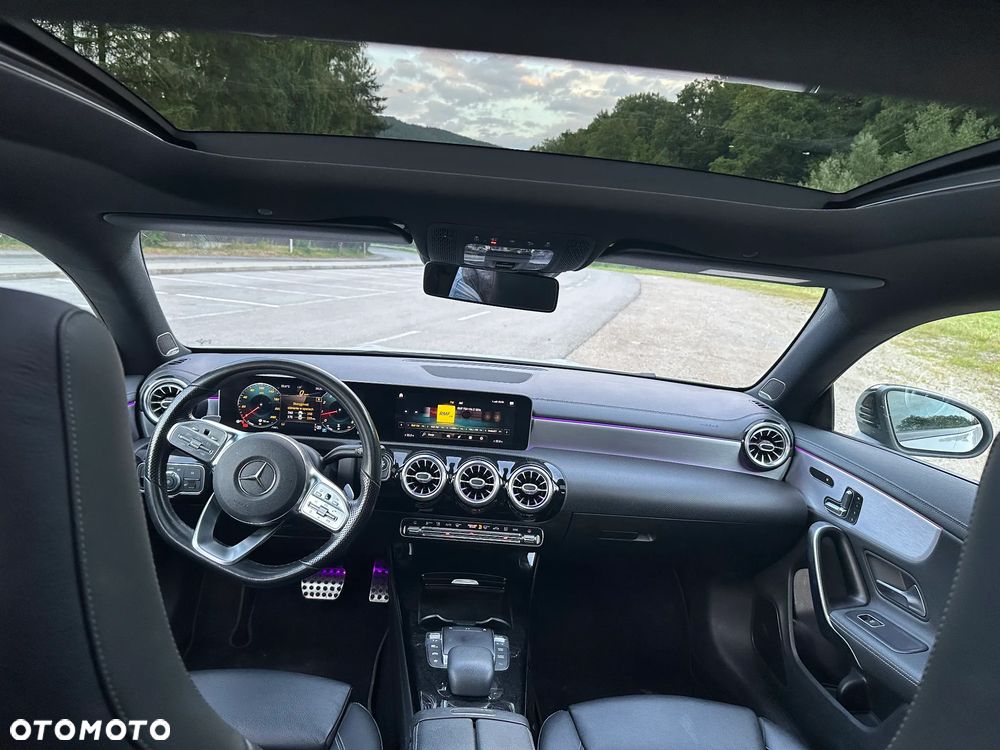 Mercedes-Benz CLA 220 4-Matic AMG Line 7G-DCT - 3