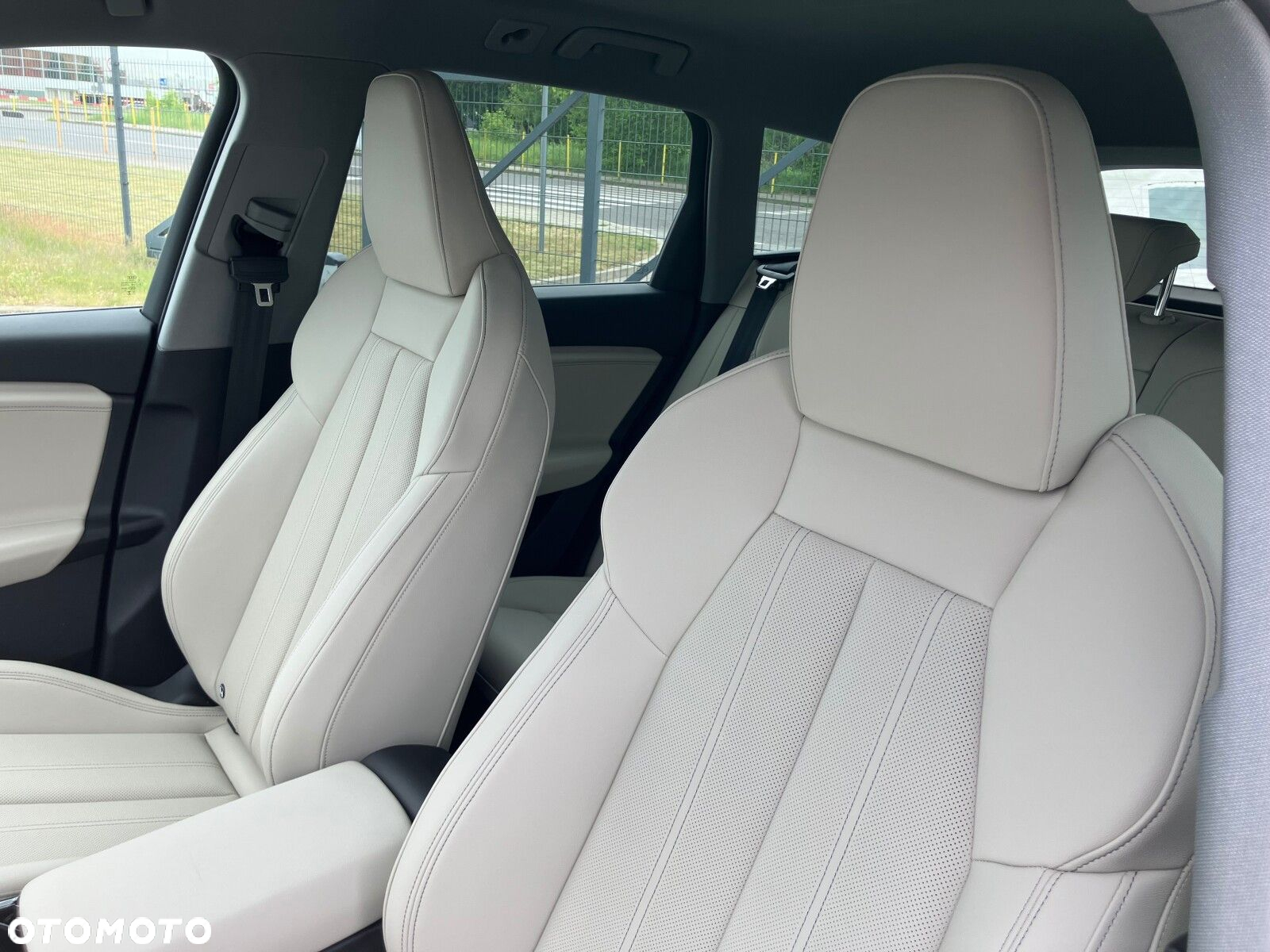 Audi Q6 e-tron - 27