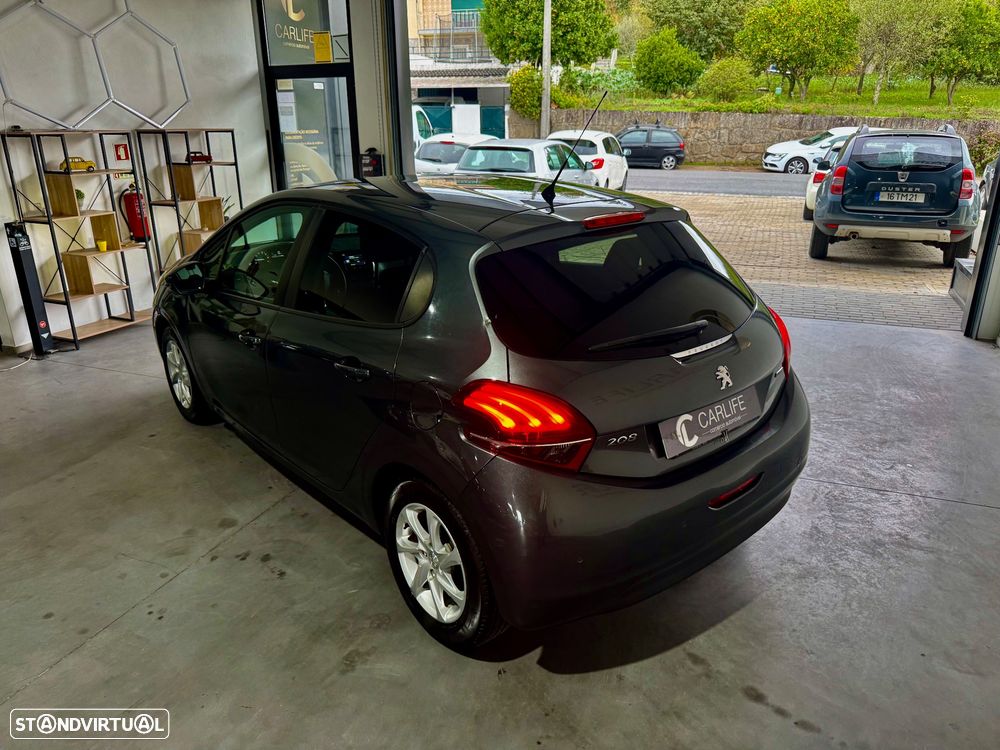 Peugeot 208 1.2 PureTech Style - 4