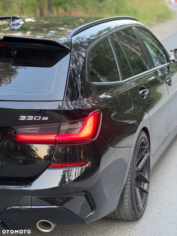 BMW Seria 3 330e M Sport sport - 9