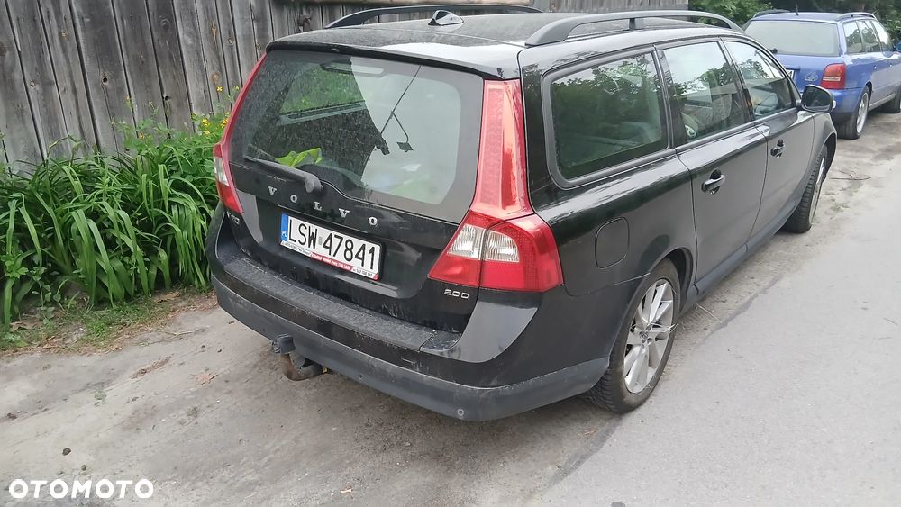 Volvo V70 2.0D Momentum - 1