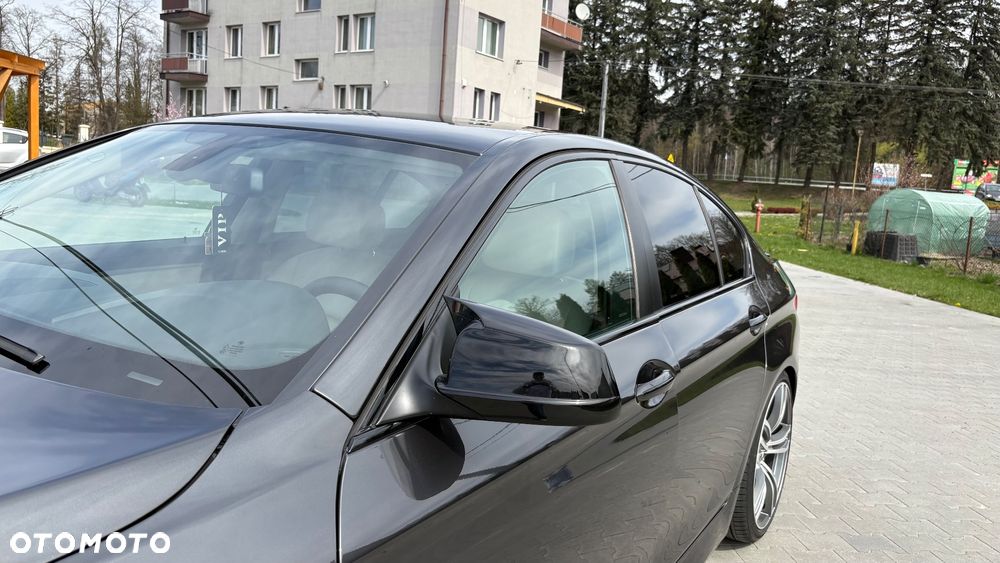 BMW Seria 5 520d - 34