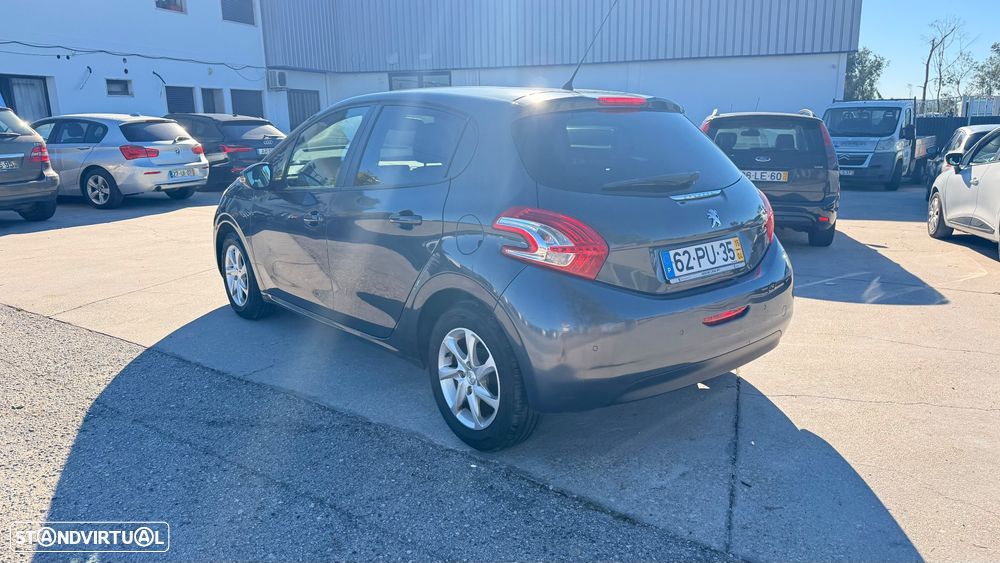 Peugeot 208 1.2 PureTech Style - 2