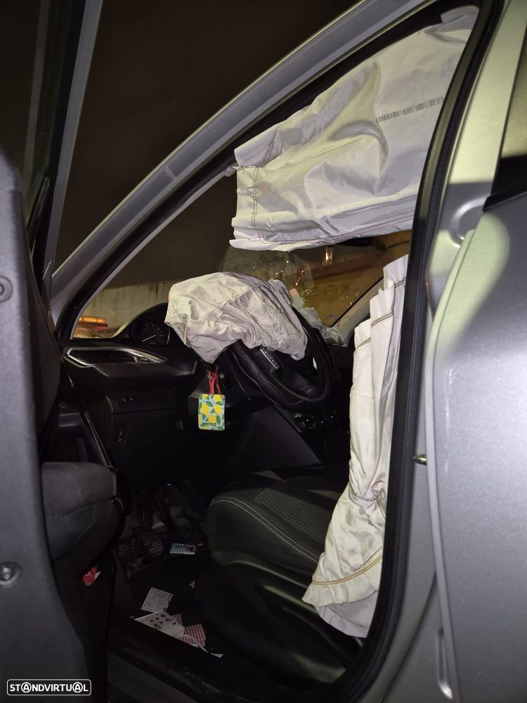 Peugeot 208 1.2 PureTech Active - 14