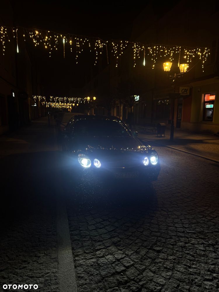 Mercedes-Benz Klasa E - 12