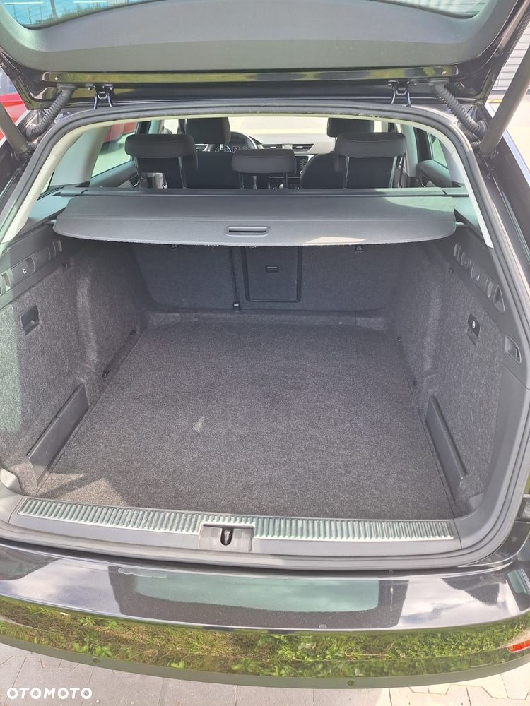 Skoda Superb 2.0 TDI SCR Ambition DSG - 14