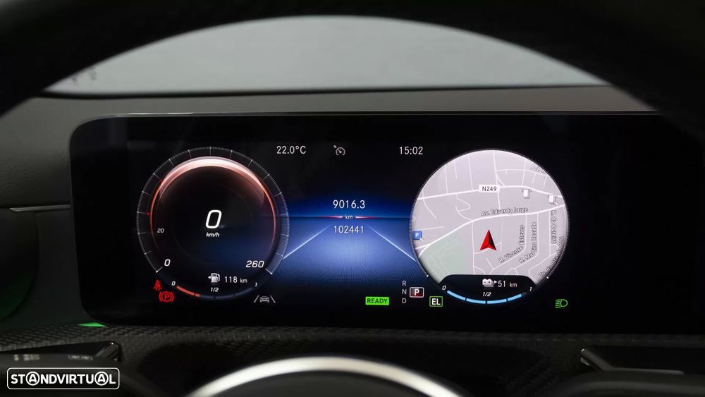 Mercedes-Benz A 250 Limousine - 25