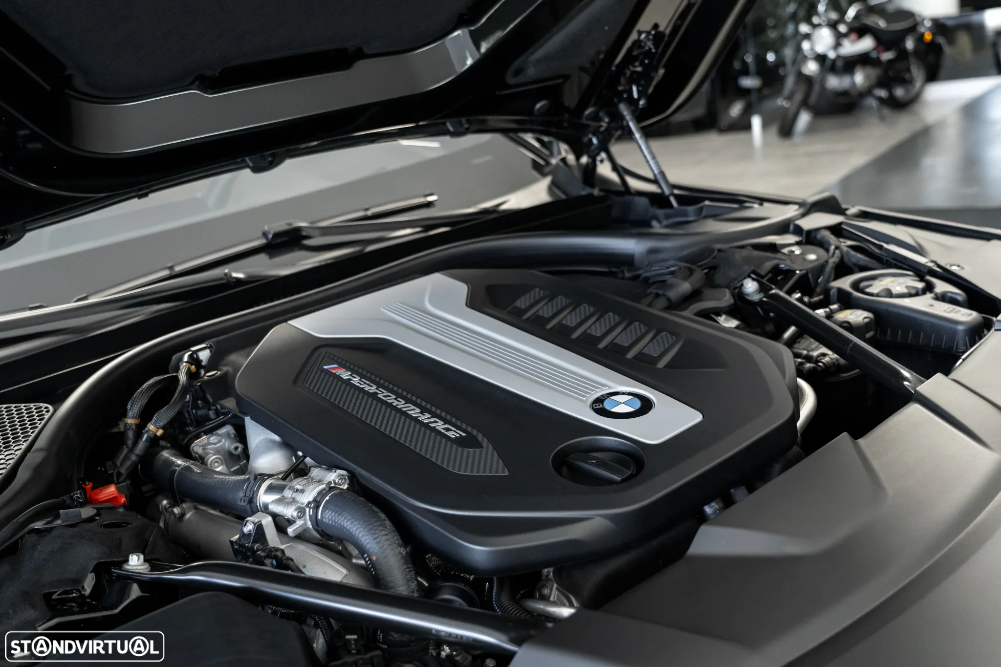 BMW 750 d xDrive Pack M Auto - 29
