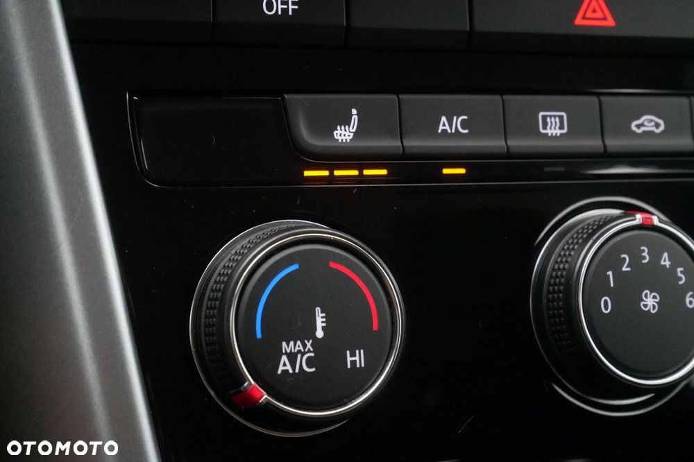 Volkswagen T-Roc 1.5 TSI Life DSG - 21