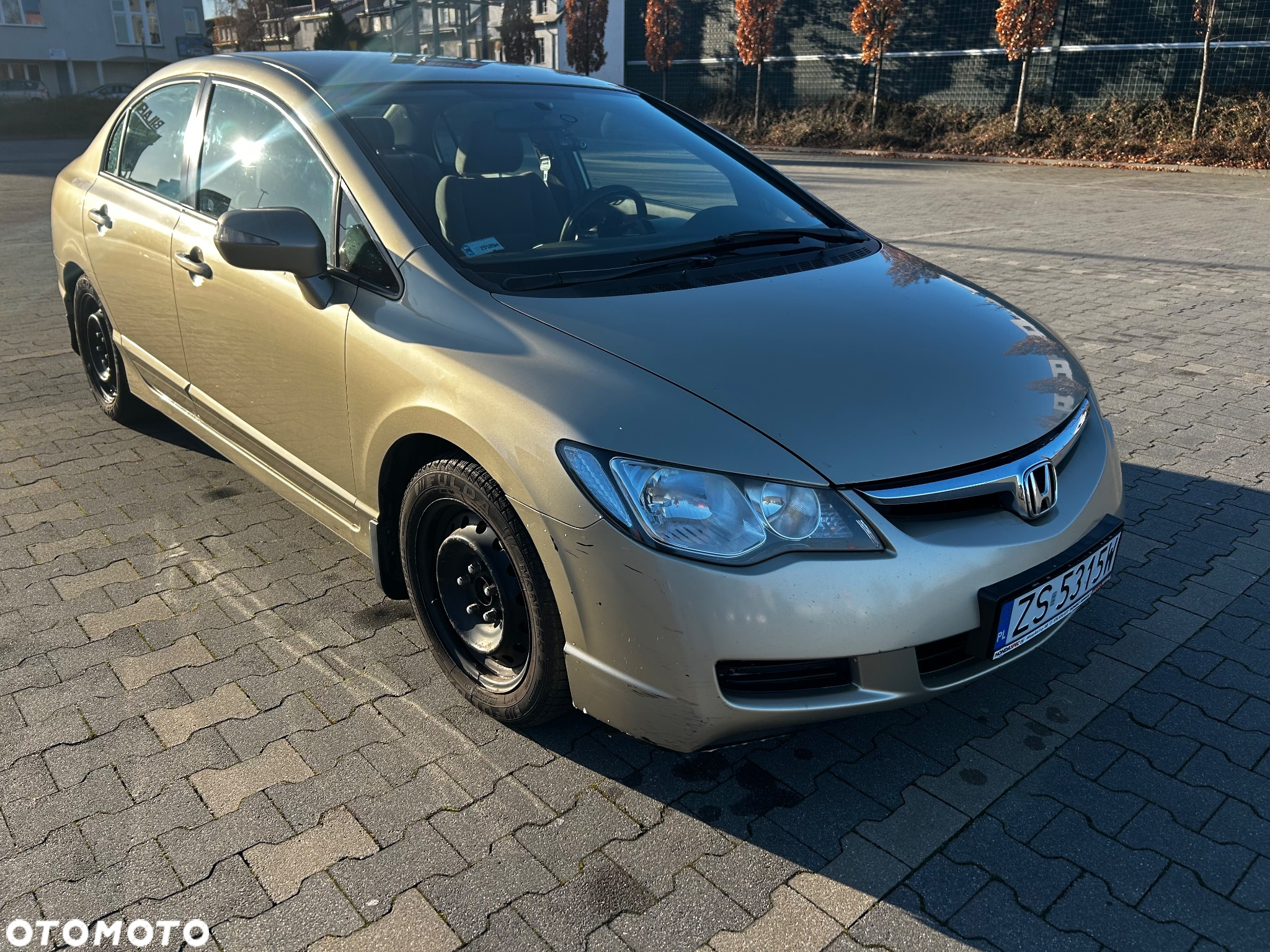 Honda Civic 1.8 Comfort - 3
