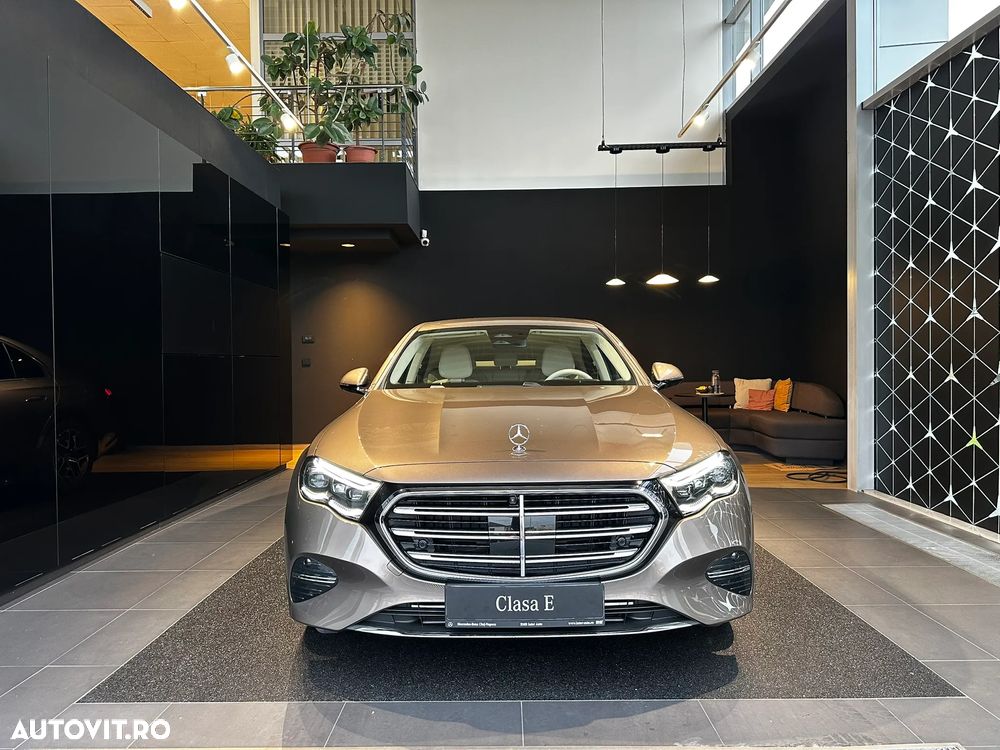 Mercedes-Benz E 220 d MHEV 4MATIC Aut. - 1