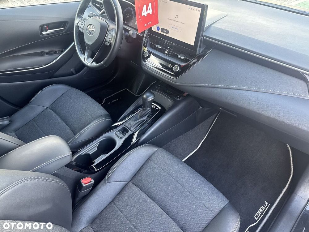 Toyota Corolla 2.0 Hybrid Style - 14