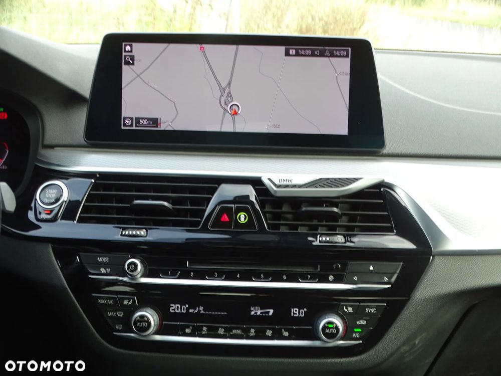 BMW Seria 5 530i GPF xDrive M Sport sport - 19